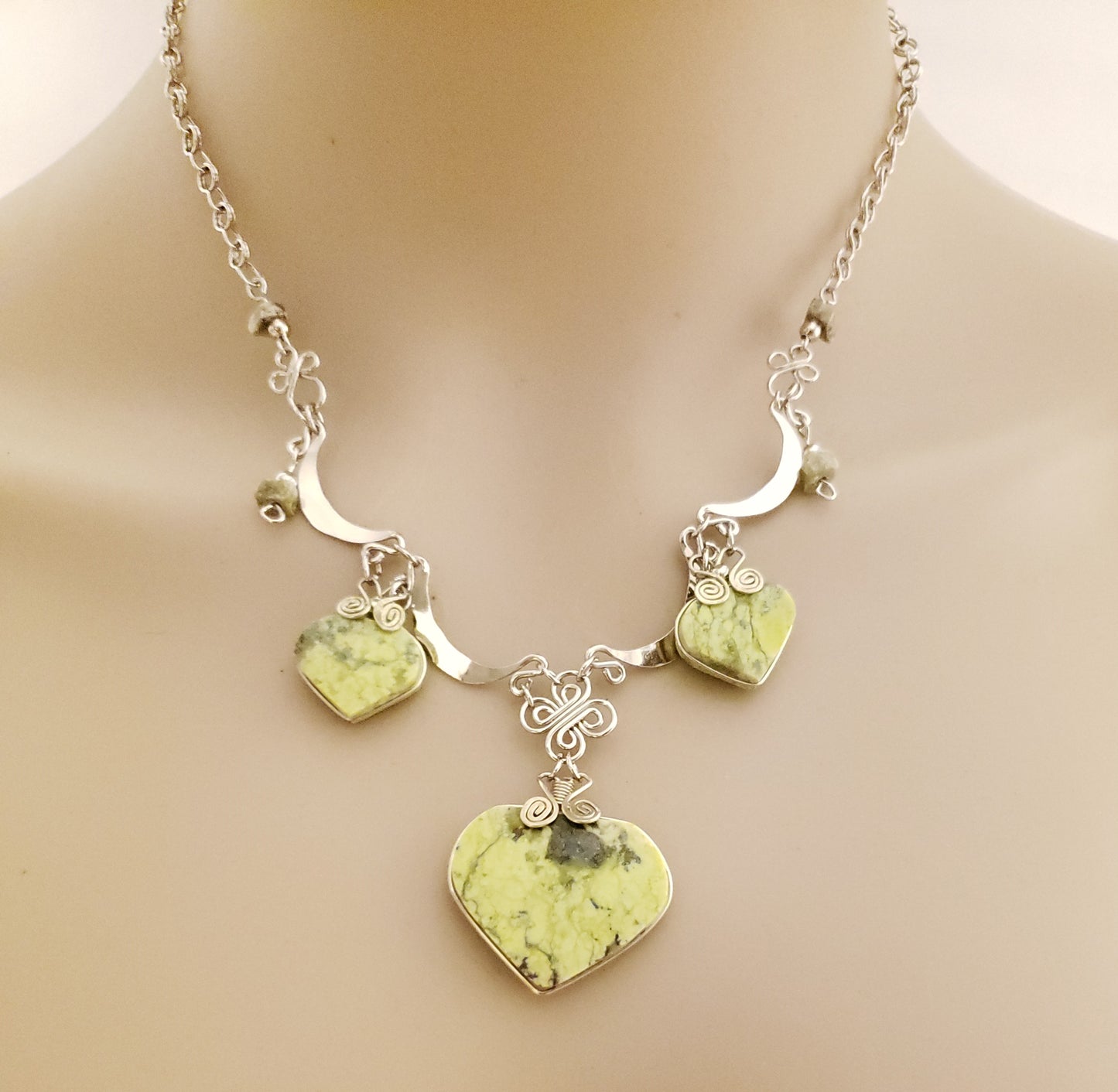 Handcrafted Necklaces Set with Natural Stone-SERPENTINE