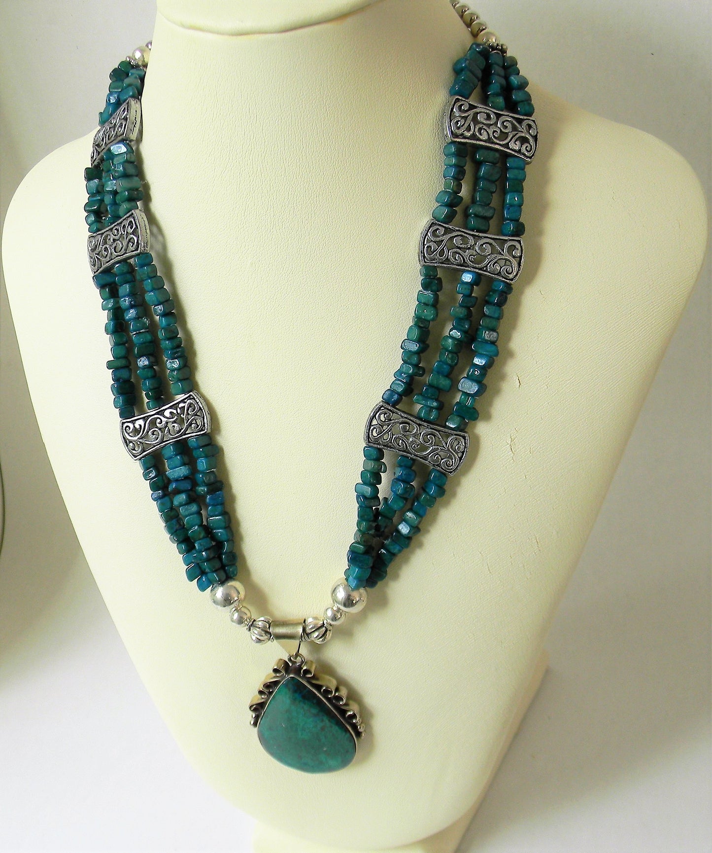 Handcrafted Turquoise Necklaces with Natural Stone-Chrysocolla