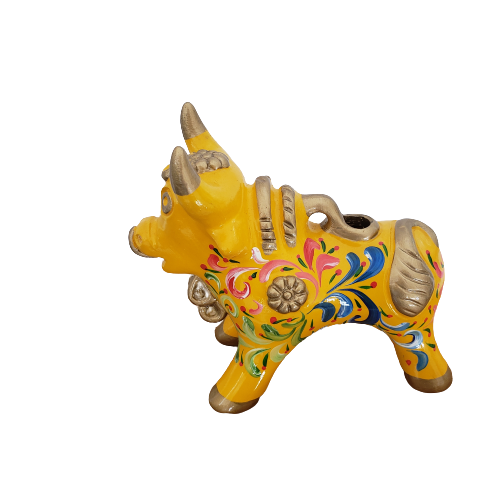 PUCARA'S BULL-TORITO DE PUCARA-HAND PAINTED CERAMIC